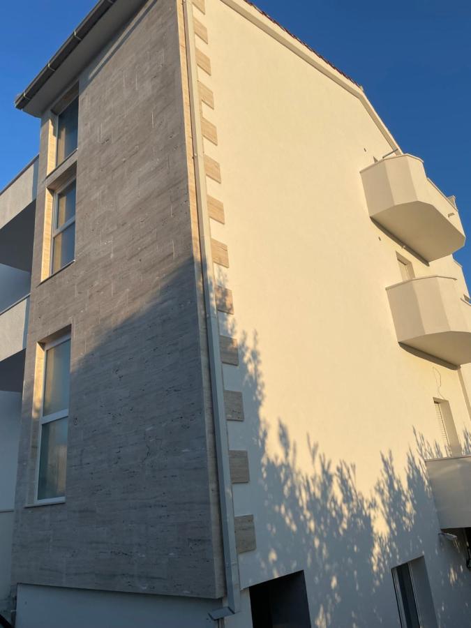 Apartments Toma Kaštela Exteriör bild